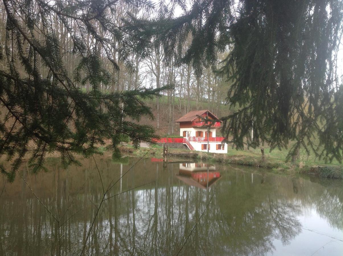 Gite Du Creux De La Goutte Xertigny Bagian luar foto